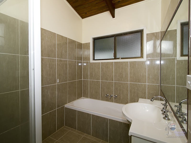 25 Meier Road, Camira QLD 4300