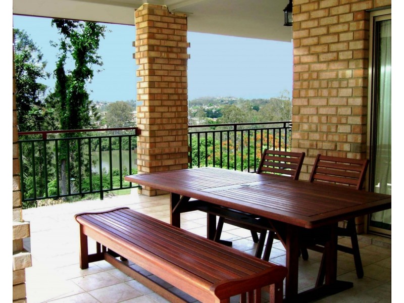 40 Robertson Street, Fig Tree Pocket QLD 4069