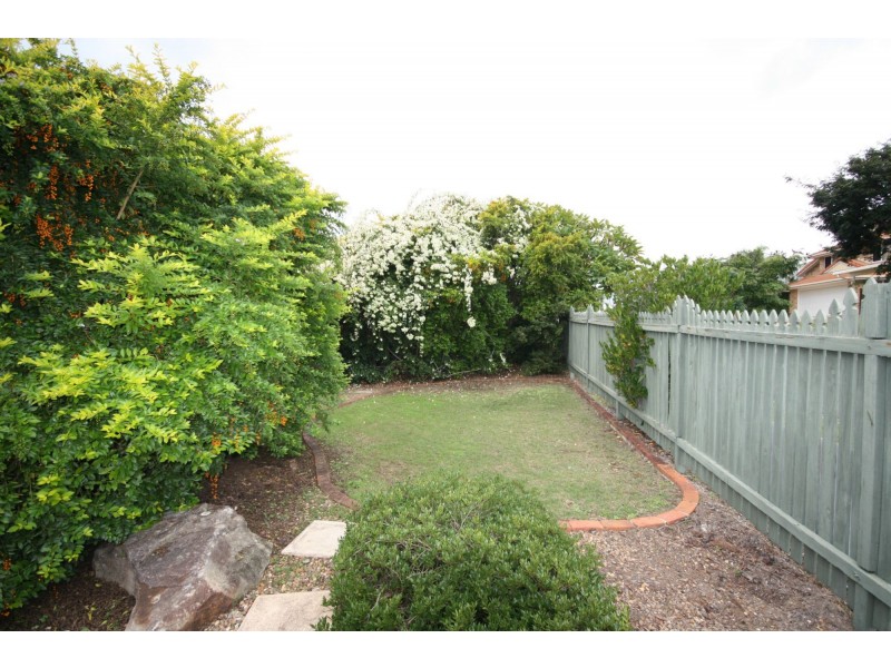 12 Baronga Street, Middle Park QLD 4074