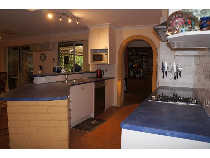 7 Mulla Close, Riverhills QLD 4074