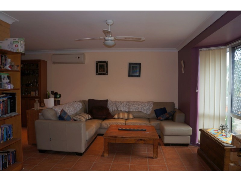 7 Mulla Close, Riverhills QLD 4074