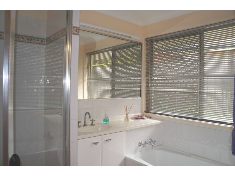 7 Mulla Close, Riverhills QLD 4074