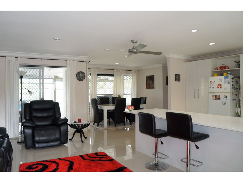 22 Serle Street, Middle Park QLD 4074