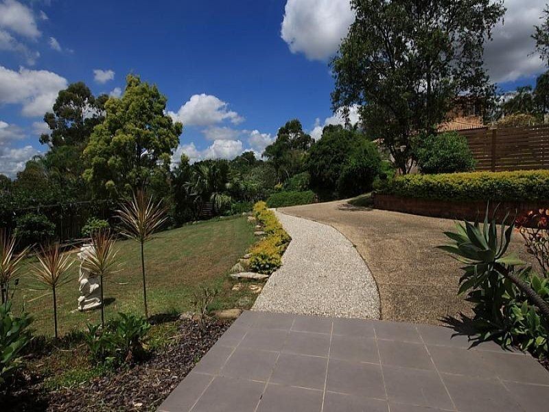 Mount Ommaney QLD 4074