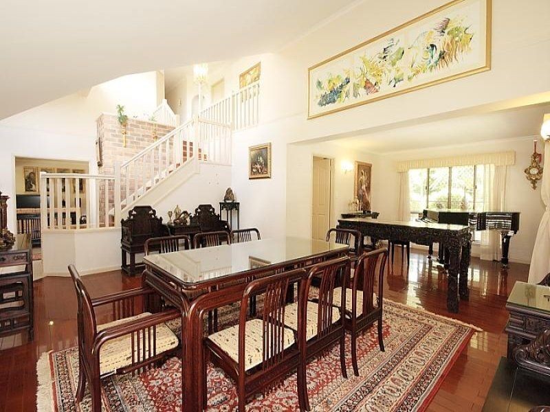 Mount Ommaney QLD 4074