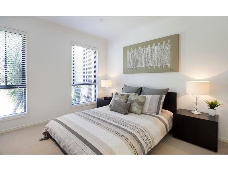 27 Christopher Place, Sinnamon Park QLD 4073