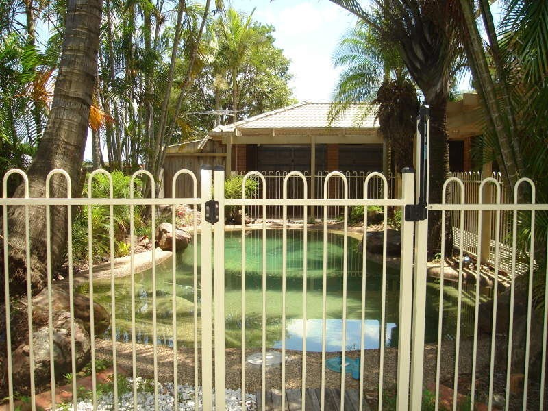 Sinnamon Park QLD 4073