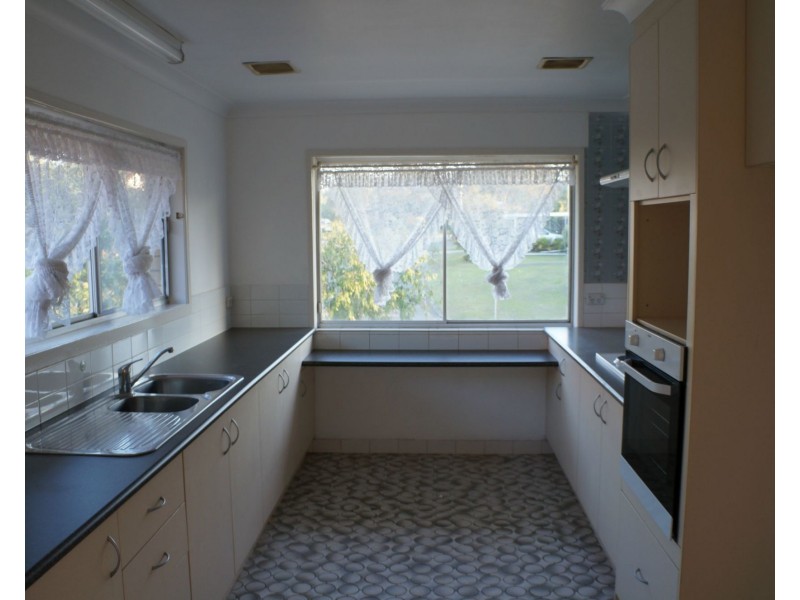 1 Schooner Street, Jamboree Heights QLD 4074