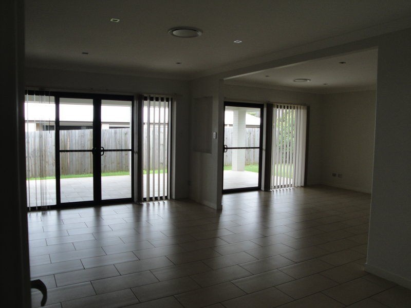 14 Harpulia Parade, Seventeen Mile Rocks QLD 4073