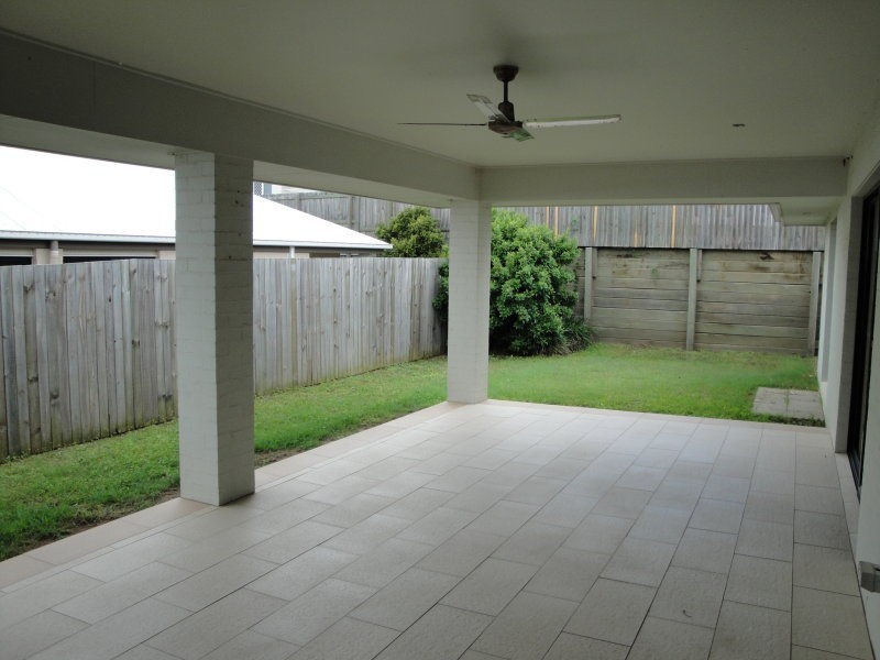 14 Harpulia Parade, Seventeen Mile Rocks QLD 4073