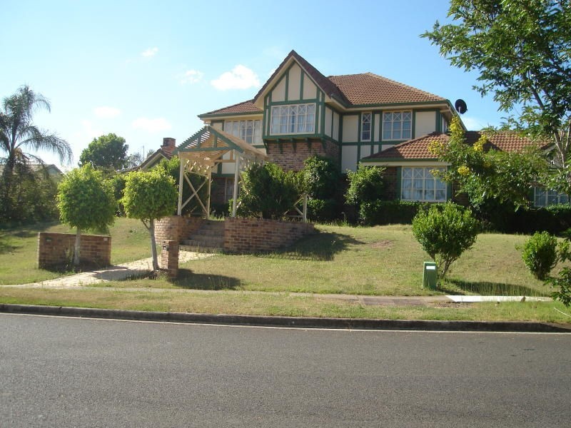 Sinnamon Park QLD 4073