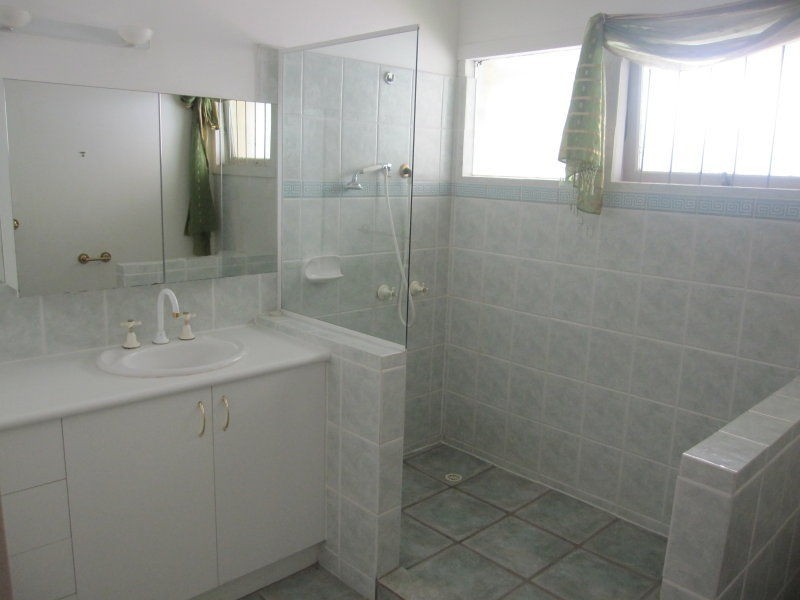 Jindalee QLD 4074