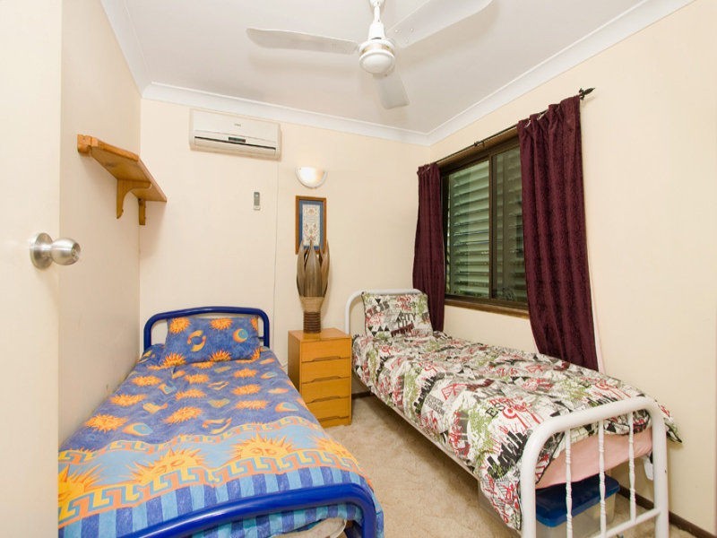 15 Kosciusko Street, Middle Park QLD 4074