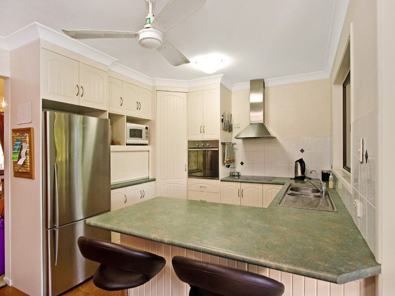 15 Kosciusko Street, Middle Park QLD 4074