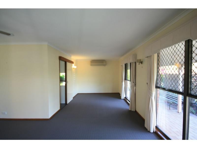 9 Estate Road, Middle Park QLD 4074