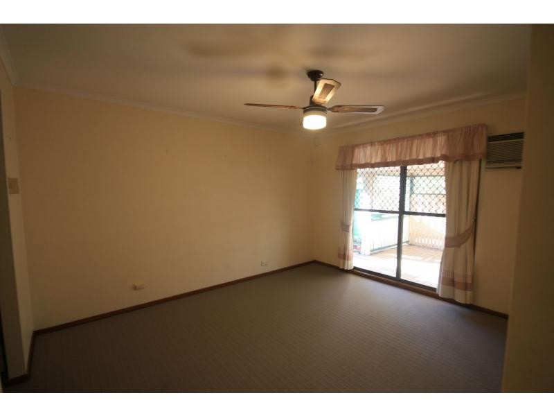 9 Estate Road, Middle Park QLD 4074