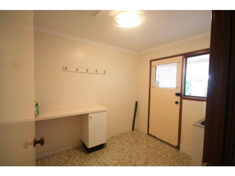 9 Estate Road, Middle Park QLD 4074