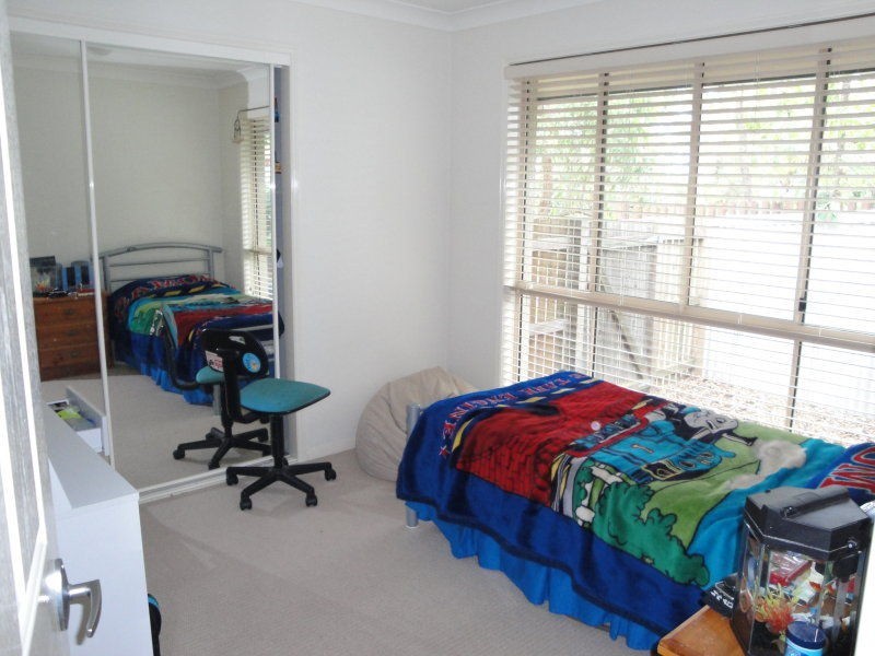 Seventeen Mile Rocks QLD 4073