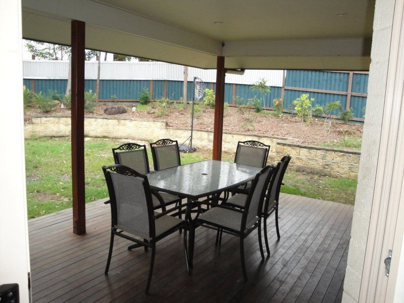 Seventeen Mile Rocks QLD 4073