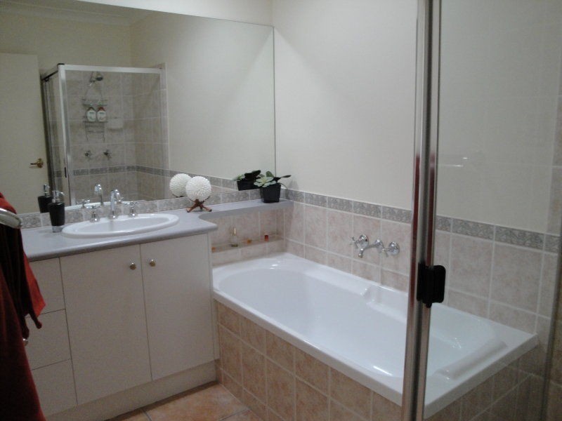 Sinnamon Park QLD 4073