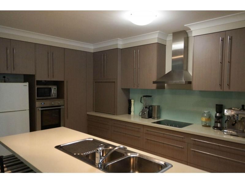 25 Casuarina Street, Seventeen Mile Rocks QLD 4073