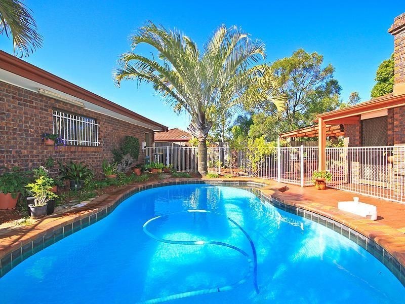 6 Jagarra Pl Street, Sinnamon Park QLD 4073