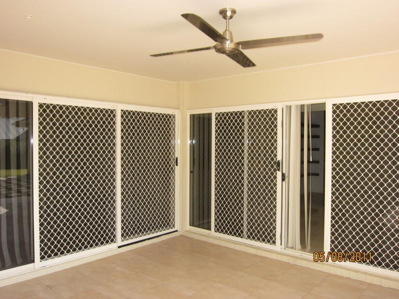 Seventeen Mile Rocks QLD 4073