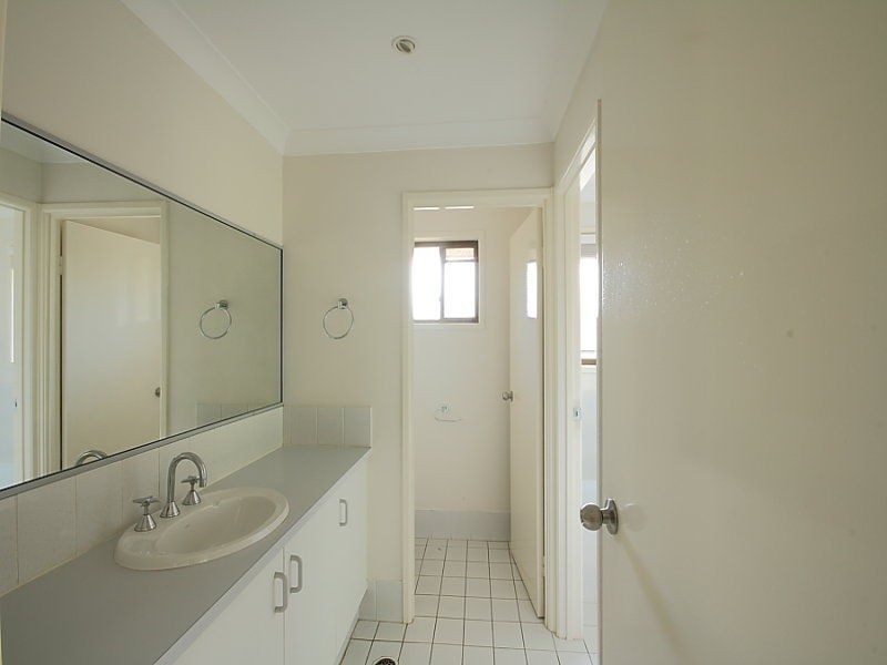 Sinnamon Park QLD 4073