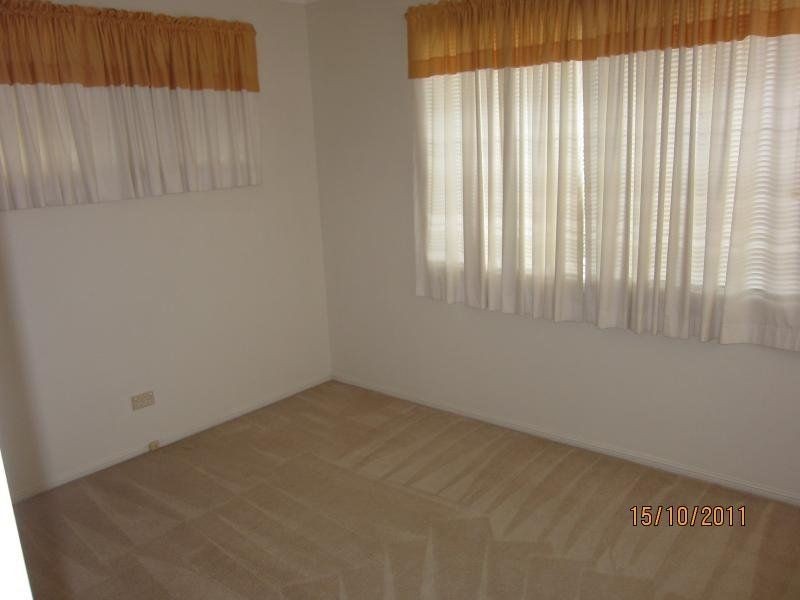 1/15 Abel Smith Drive, Mount Ommaney QLD 4074