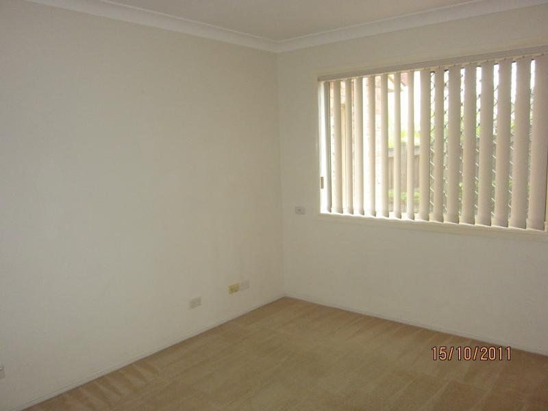 1/15 Abel Smith Drive, Mount Ommaney QLD 4074