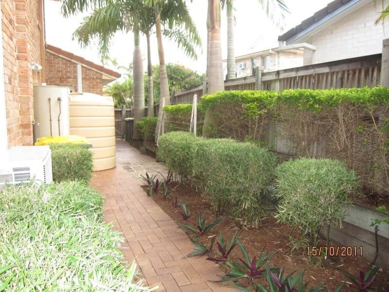 1/15 Abel Smith Drive, Mount Ommaney QLD 4074