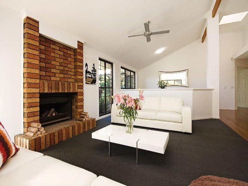 Mount Ommaney QLD 4074