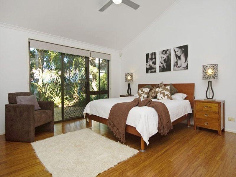 Mount Ommaney QLD 4074