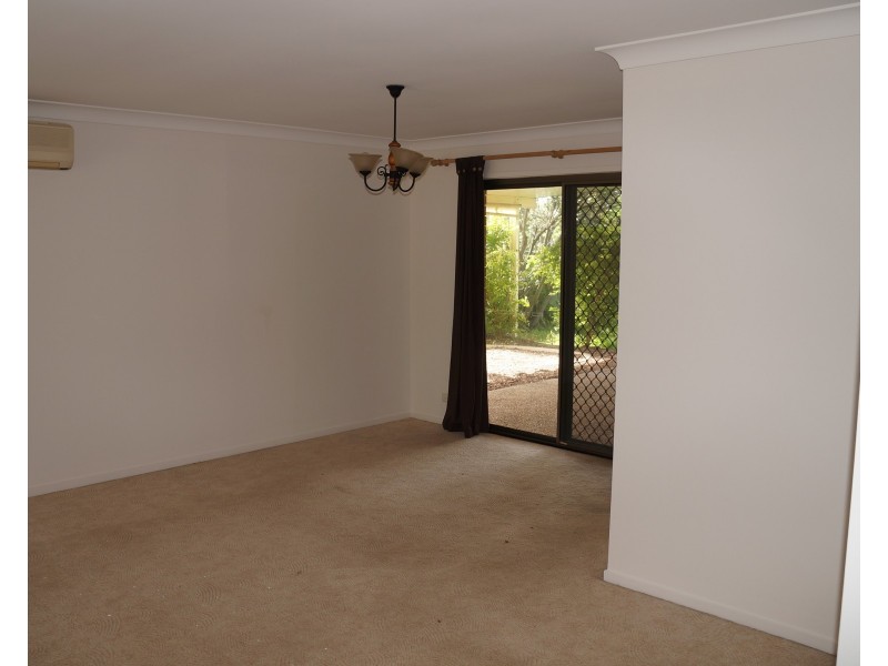 100 Tanglewood Street, Middle Park QLD 4074
