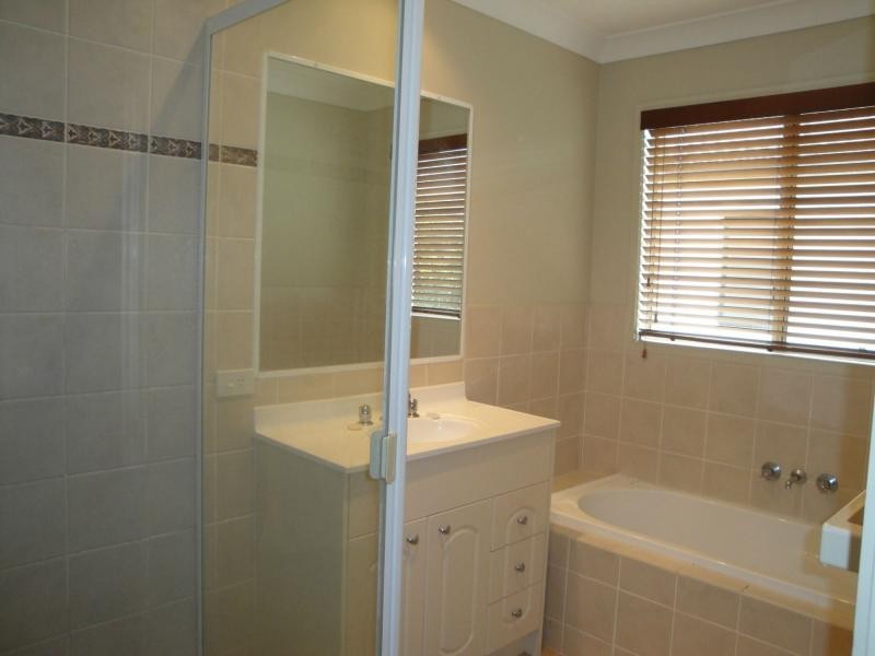 27 Seabrook Circuit, Westlake QLD 4074