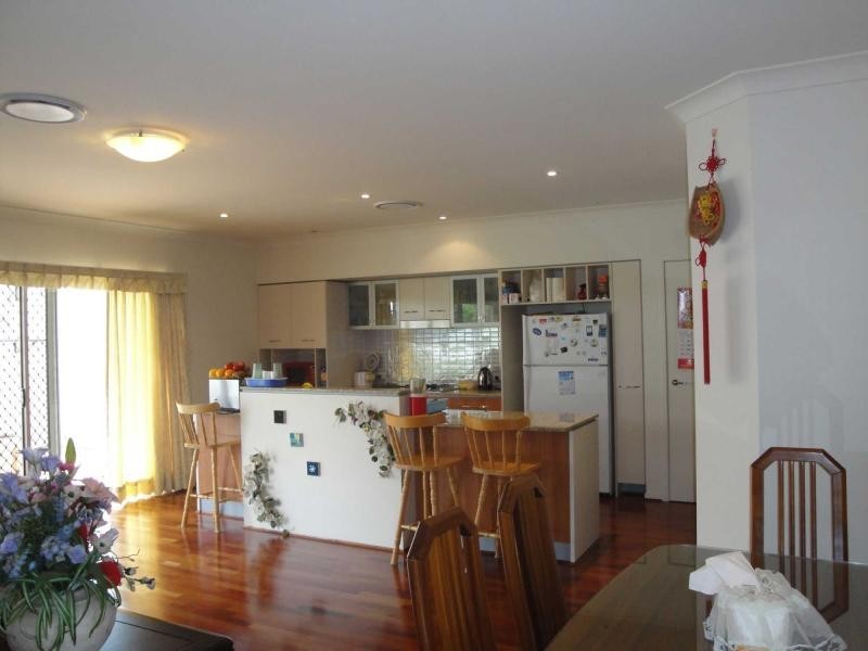 Mount Ommaney QLD 4074