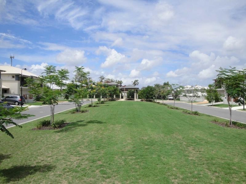 Mount Ommaney QLD 4074