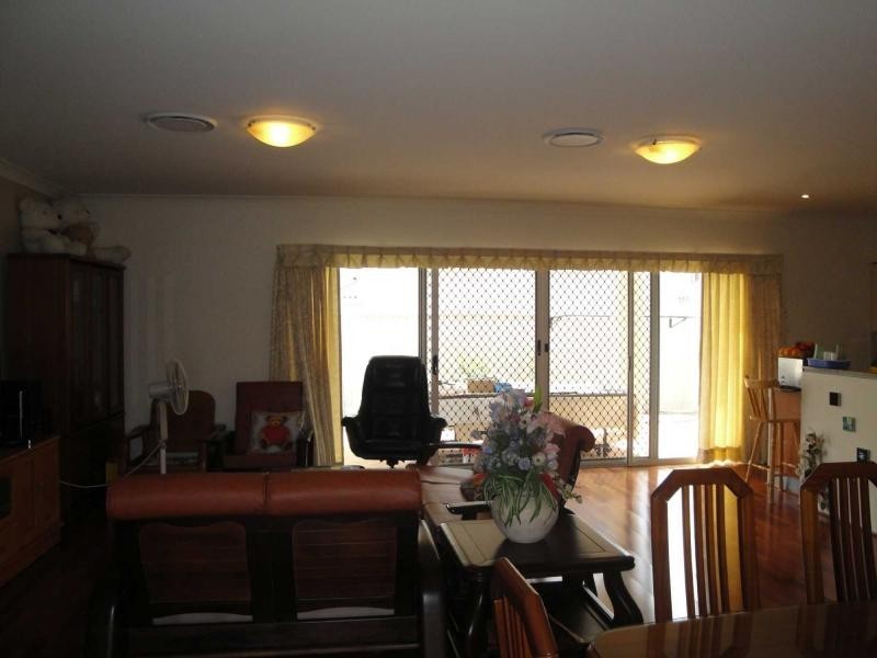 Mount Ommaney QLD 4074