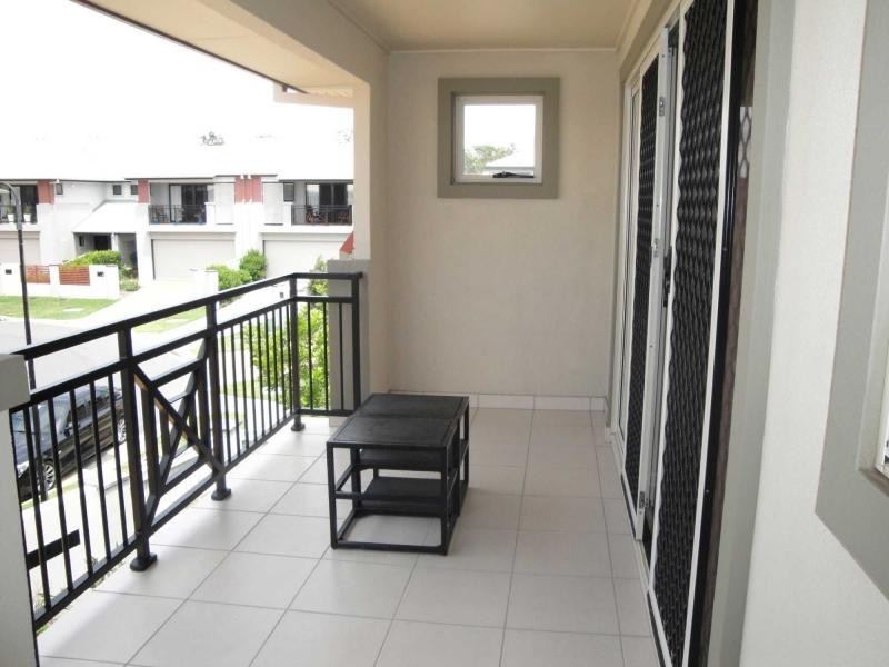 Mount Ommaney QLD 4074