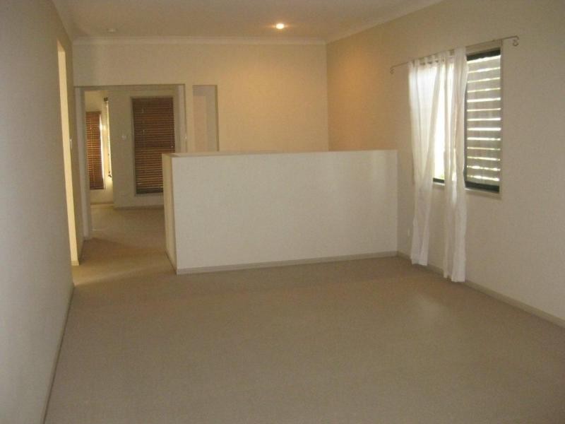 92 Brookeside Street, Seventeen Mile Rocks QLD 4073