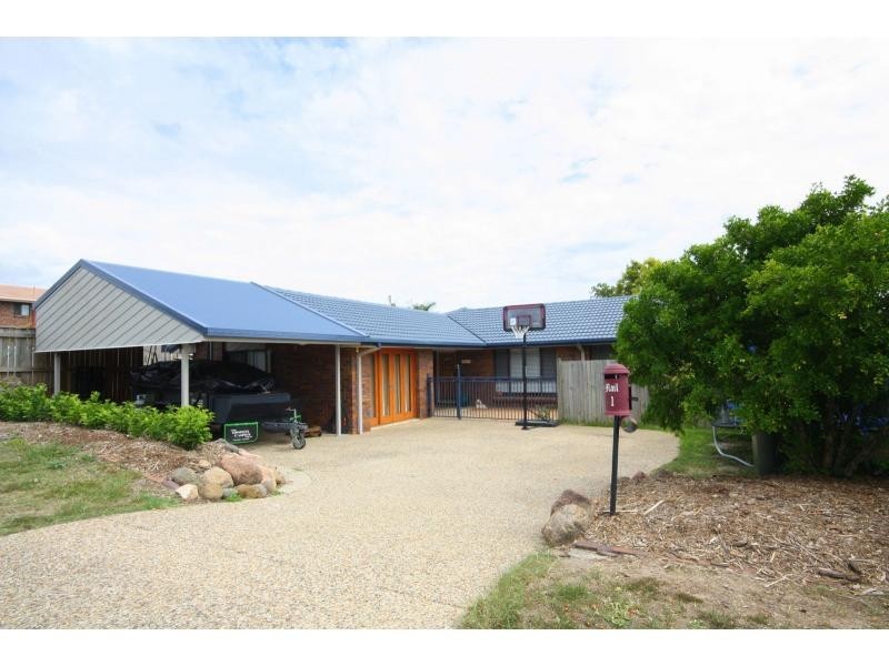 1 Yew Street, Middle Park QLD 4074