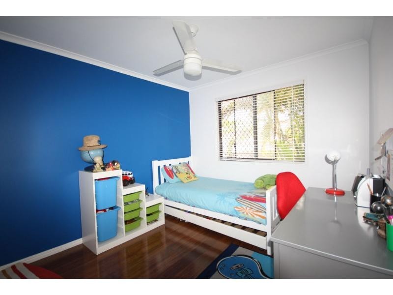 1 Yew Street, Middle Park QLD 4074