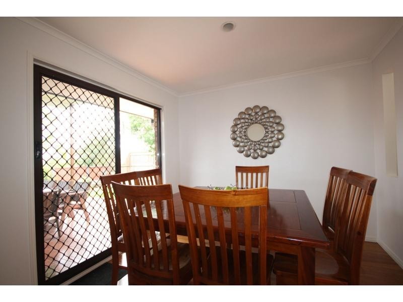 1 Yew Street, Middle Park QLD 4074