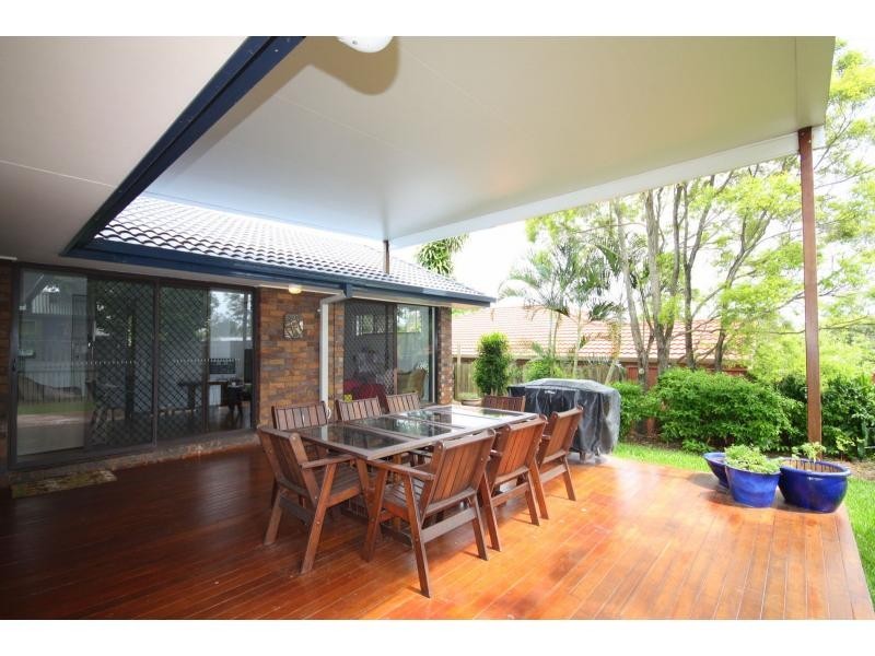 1 Yew Street, Middle Park QLD 4074