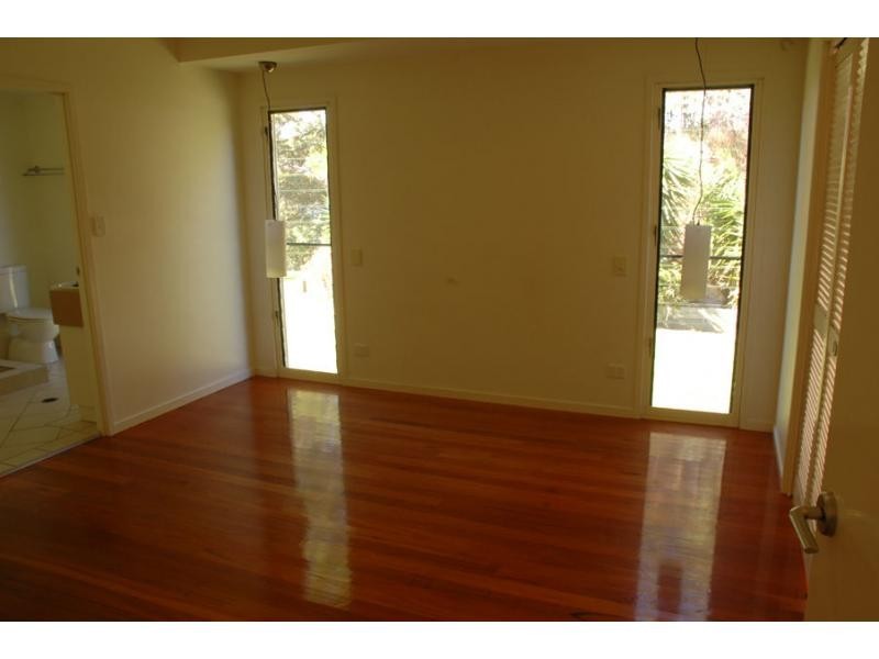 5 Tallowood Drive, Pullenvale QLD 4069