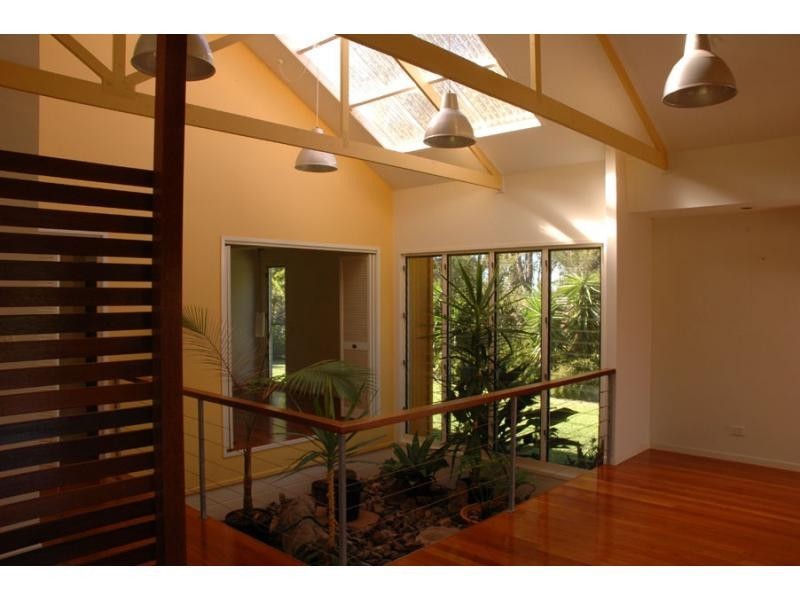 5 Tallowood Drive, Pullenvale QLD 4069