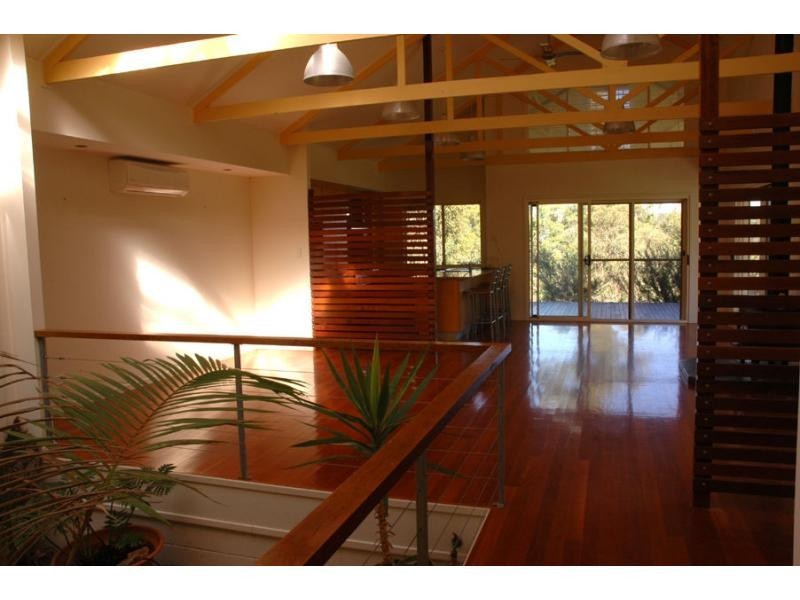 5 Tallowood Drive, Pullenvale QLD 4069