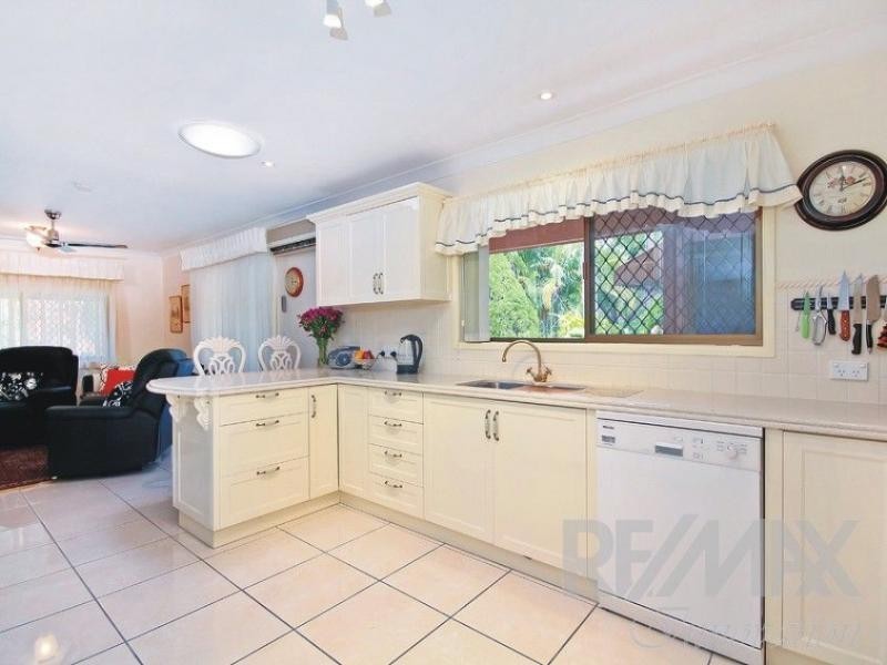 181 Arrabri Avenue, Mount Ommaney QLD 4074