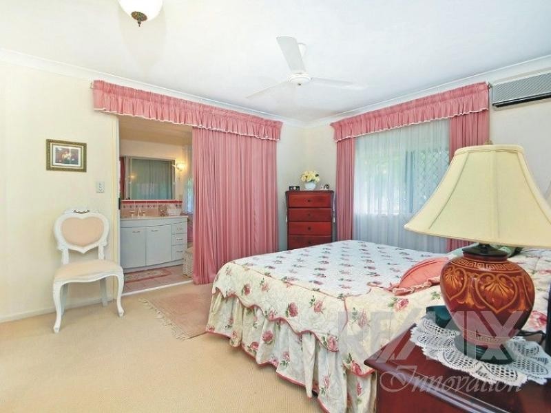 181 Arrabri Avenue, Mount Ommaney QLD 4074