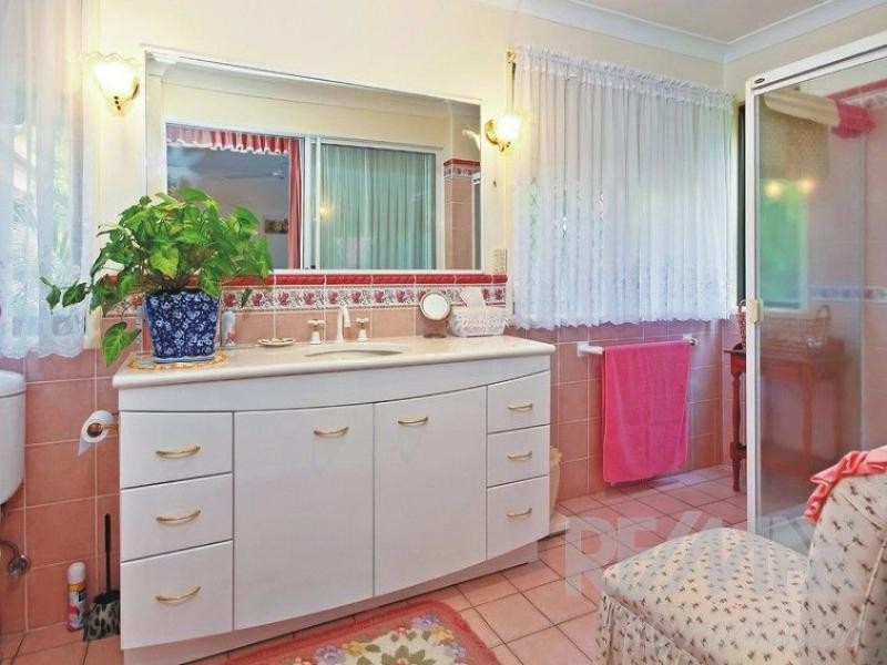 181 Arrabri Avenue, Mount Ommaney QLD 4074